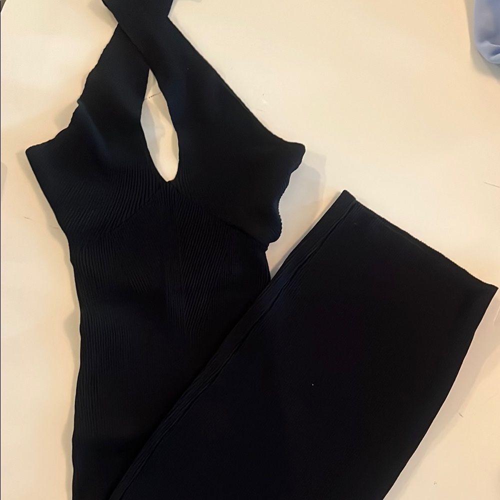 Elegant Black Sleeveless Dress